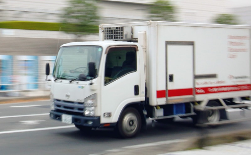 配送車